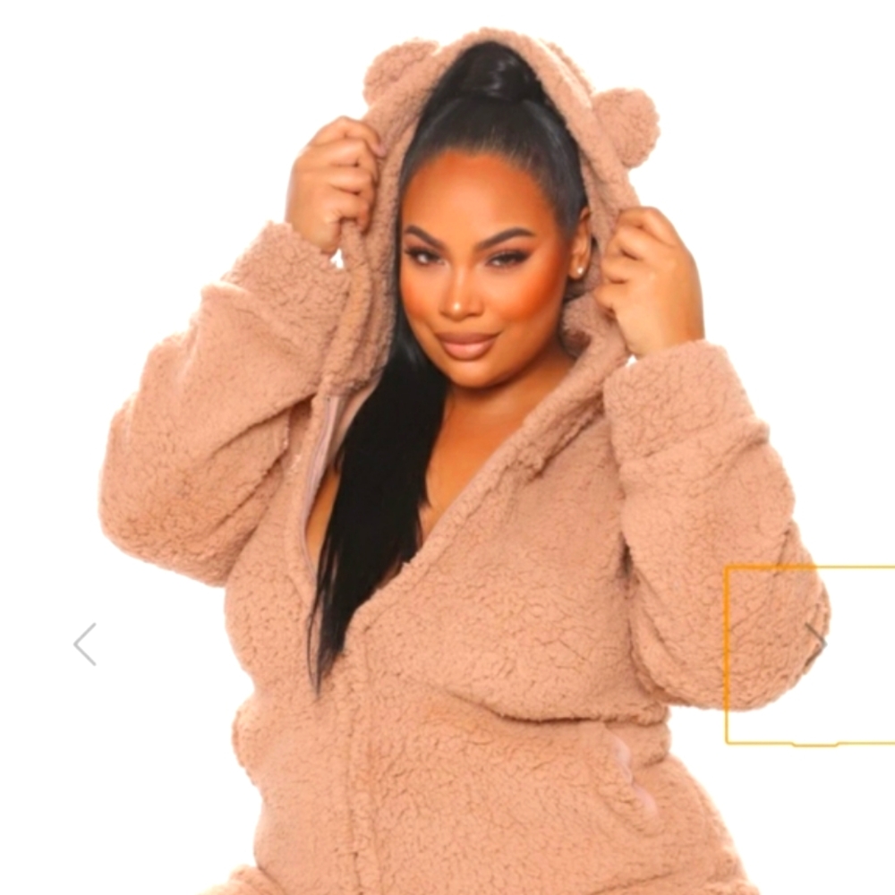 Snug Me Tight Teddy Onesie 🧸🧸